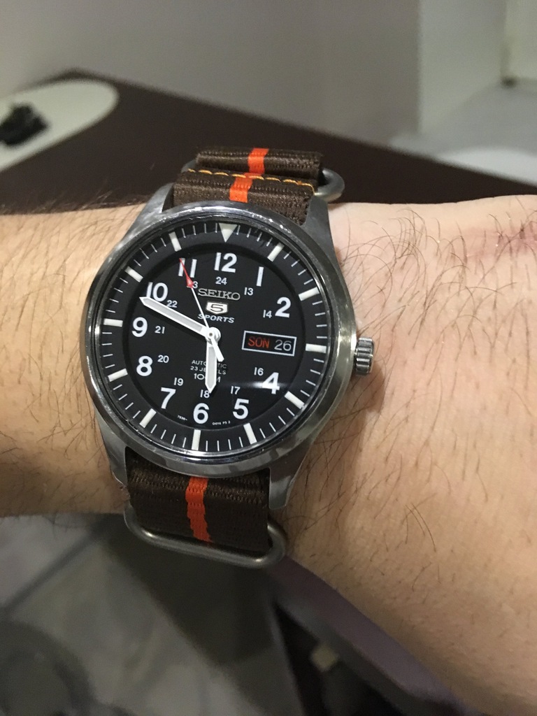 seiko 5 sport snzg13k1