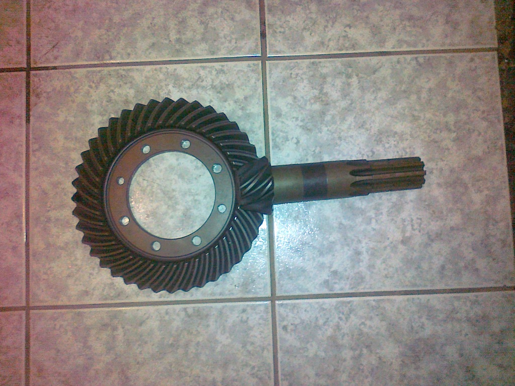 Koło talerzowe i wałek atakujący ursus c330/c 330m