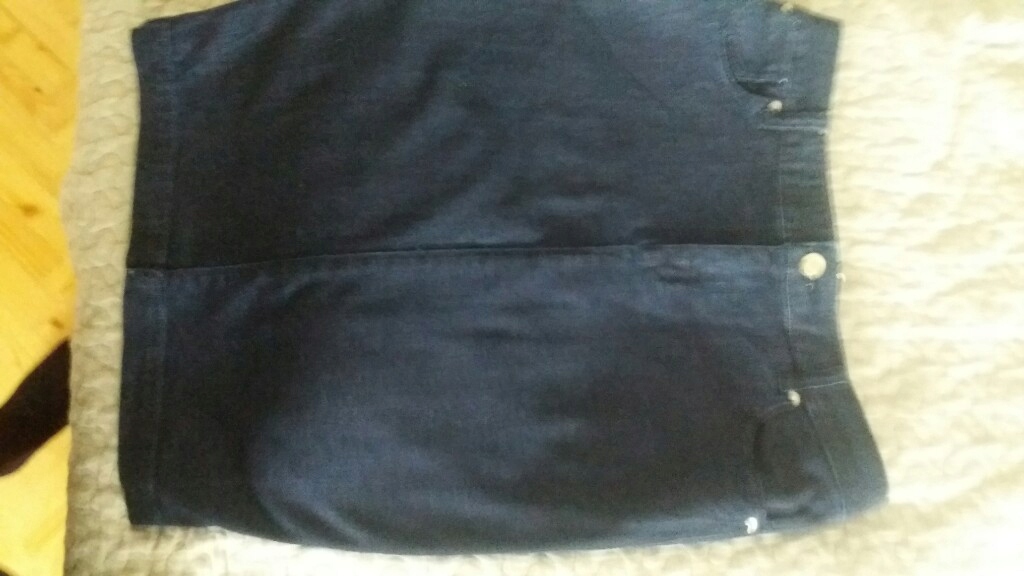 Orygimalna spódnica Armani Jeans 38