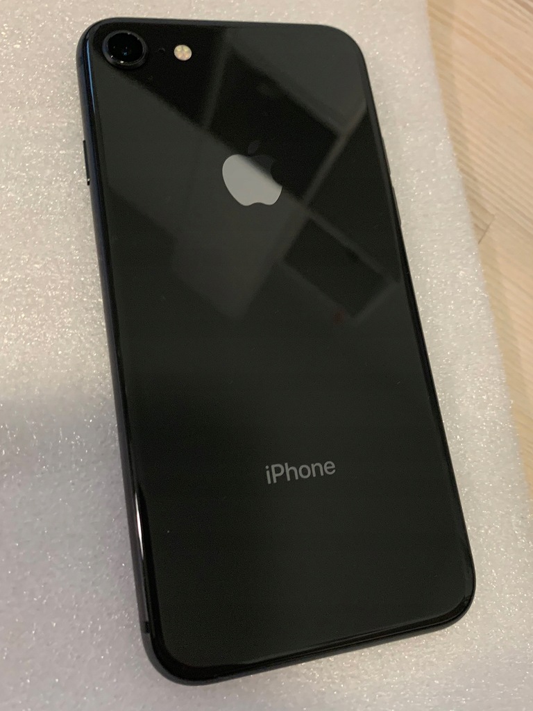 iPhone - 【新品】iPhone8 64gb Space Grayの+enycosmeticos.com.br