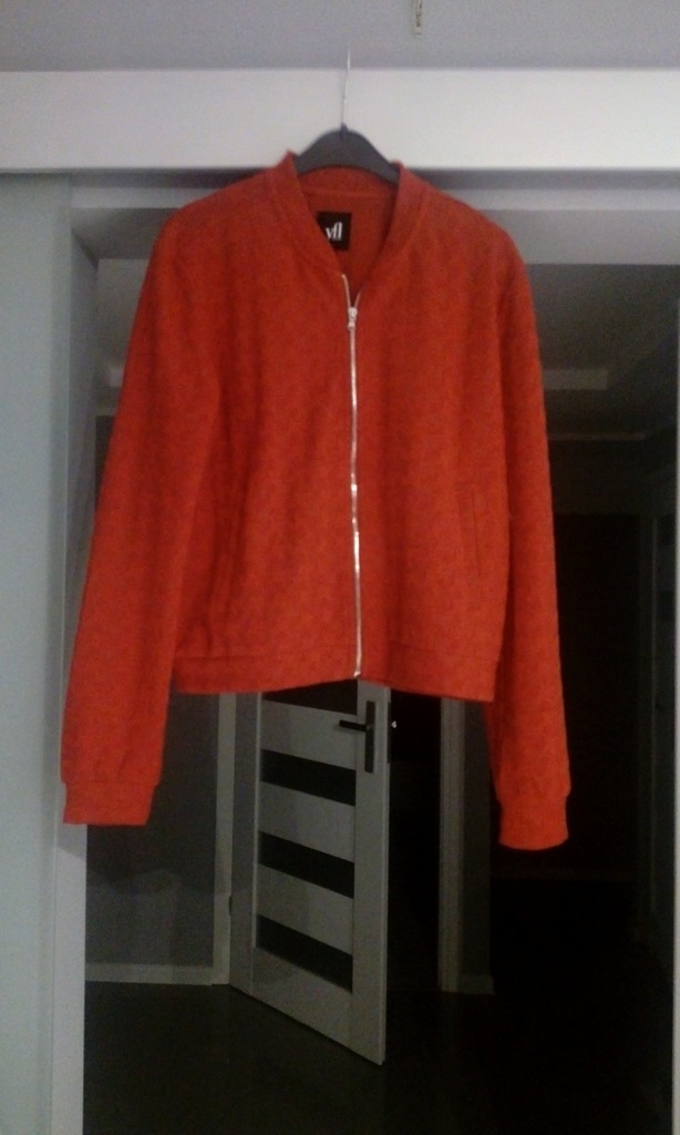 Bomberka czerwona bluza Reserved 38 M