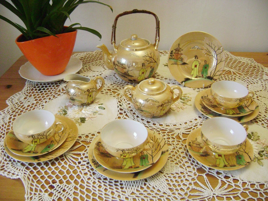 PORCELANA JAPOŃSKA - SERWIS HERBATA - 4 OSOBY