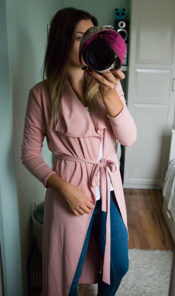 Narzutka różowa modna asymetryczna płaszcz L długa