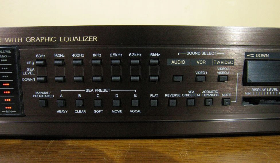 JVC SEARM20 DIGITAL GRAPHIC EQUALIZER PREAMPLIFIE 7182483124