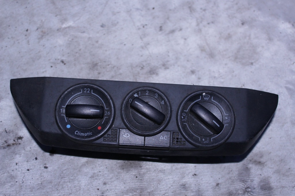 VW POLO 9N panel sterowania nawiew klima 6Q0820045