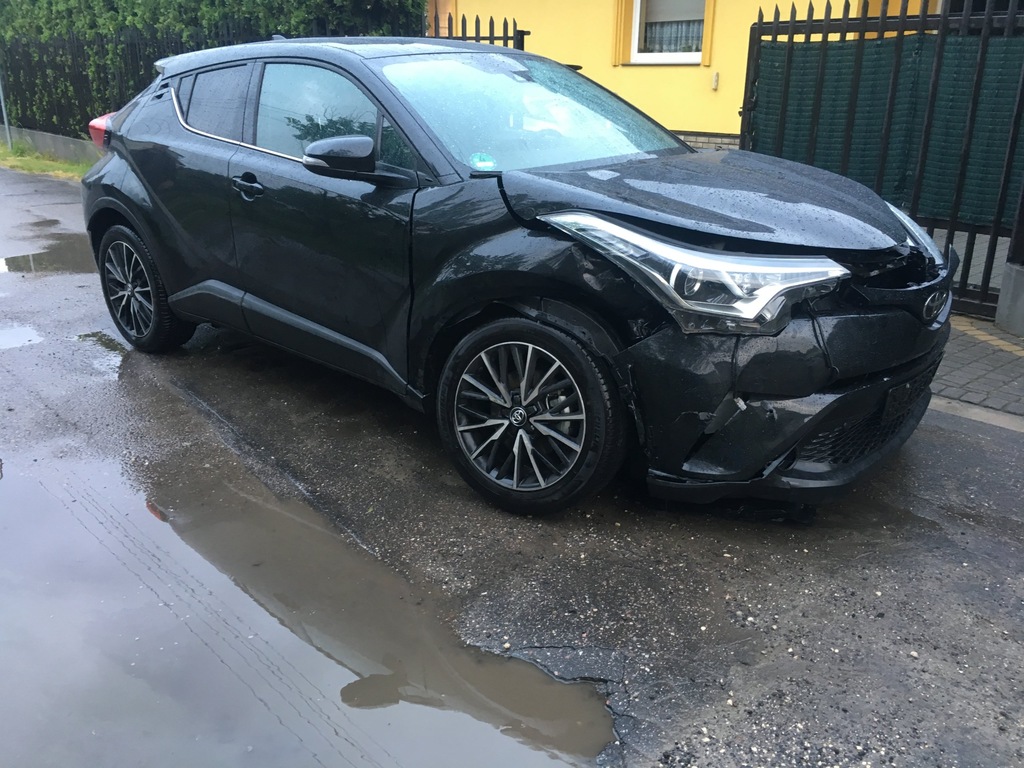 Toyota CHR 1,2 benzyna Full opcja 7351415217 oficjalne