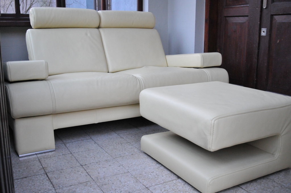 KLER Sofa + puf - zestaw, skóra
