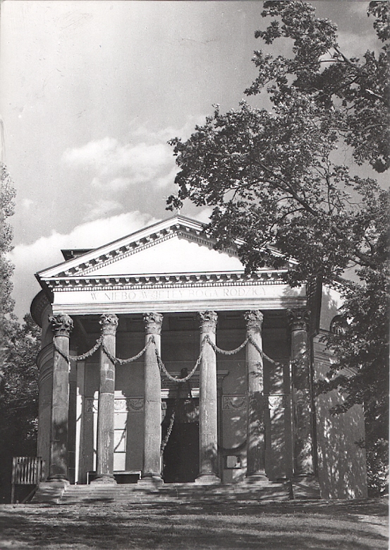 PUŁAWY - KOŚCIÓŁ KLASYCYSTYCZNY - 1965R