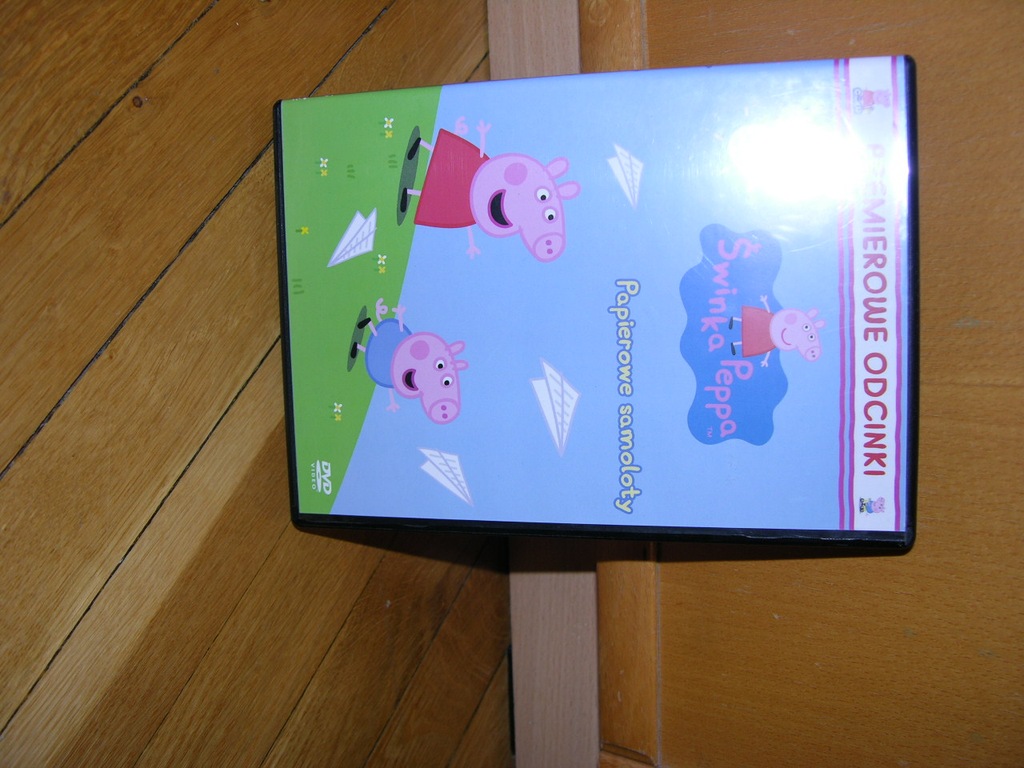 Film DVD Świnka Peppa Papierowe samoloty