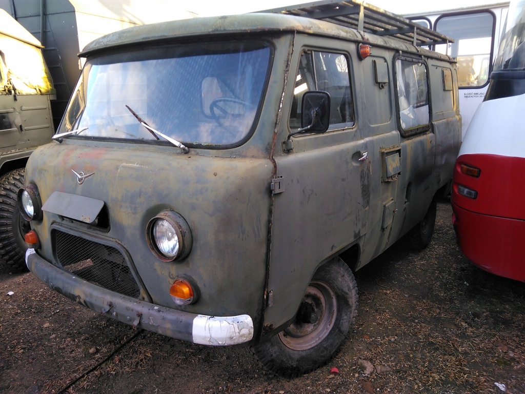 Uaz 452 4x4 bus z wojska
