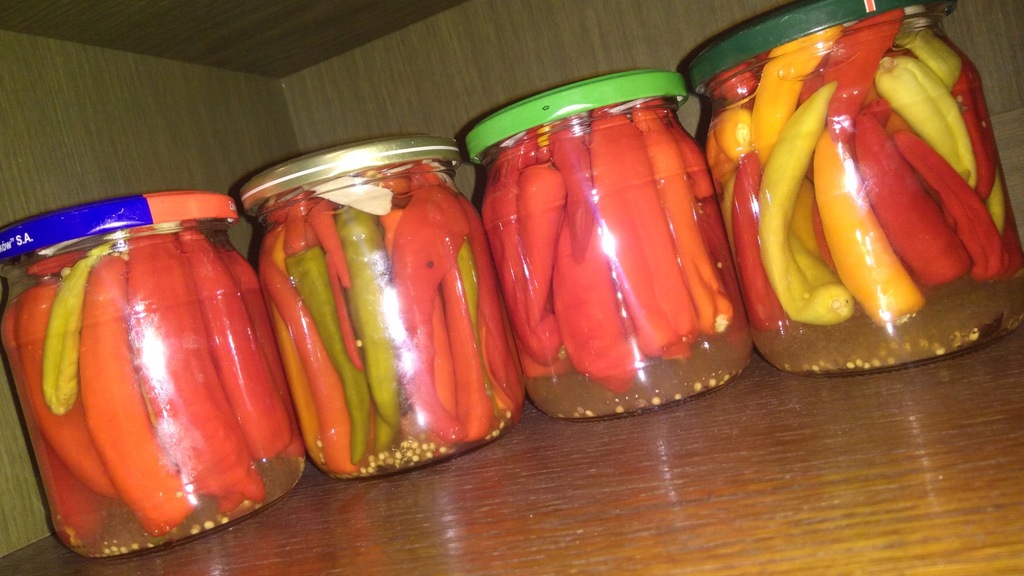 Marynowane papryczki CHILI CAYENNE RED 500 ml