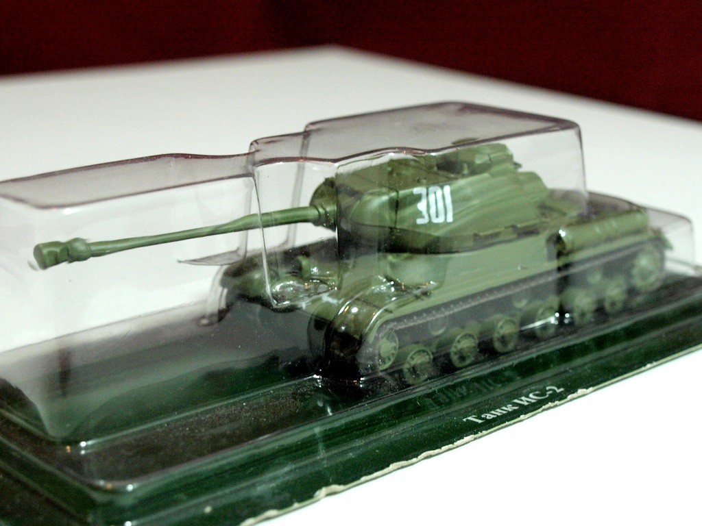 CZOŁG IS-2 / NOWA HUTA