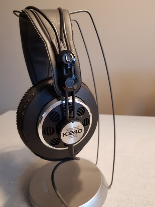 Akg best sale k240 mk1