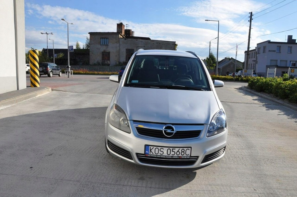 Opel Zafira 1.9 cdti 120 ps poprawki lakiernicze