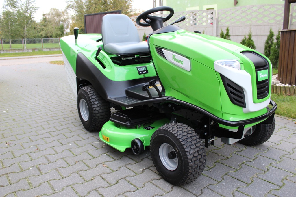 Traktorek kosiarka Viking MT6112C (17,5 KM)