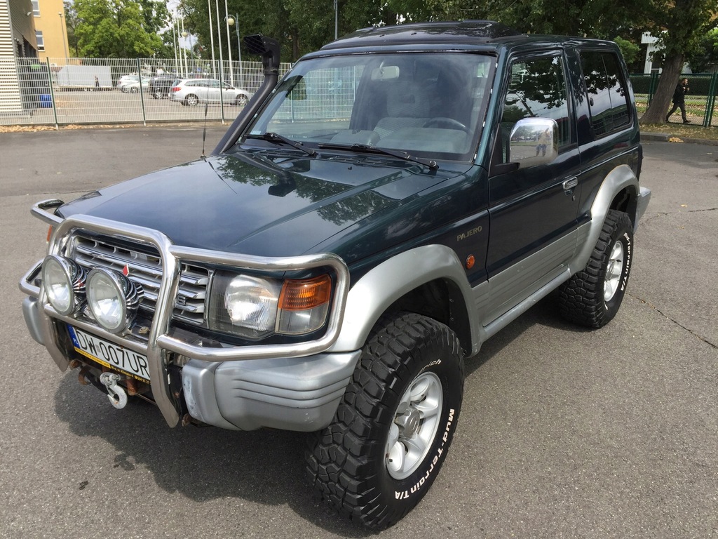 MITSUBISHI PAJERO 2 3.0 V6 1996 R