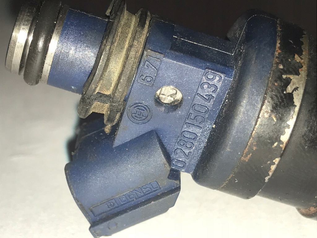 wtryskiwacz Toyota Carina E 1.8 7A-FE wtrysk