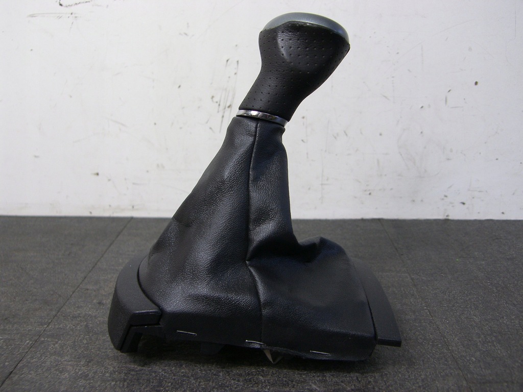 MIESZEK SEAT IBIZA 6L FR 6L0863279F