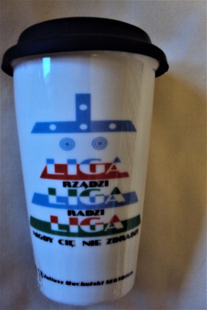 KULTOWY KUBEK LIGA RZĄDZI LIGA RADZI SEKSMISJA