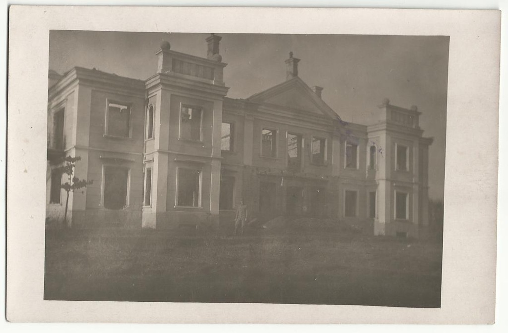 ŁASZCZÓW pałac 1917