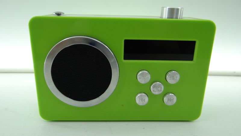 RADIO Z FUNKCJA ZEGARA I BUDZIKA (180222019)