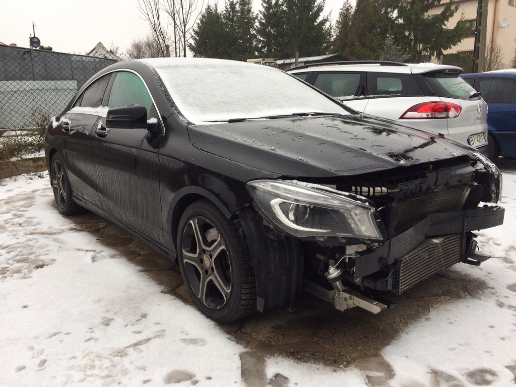 Mercedes CLA 211KM 2014 r. Lekko uszkodzony FA VAT