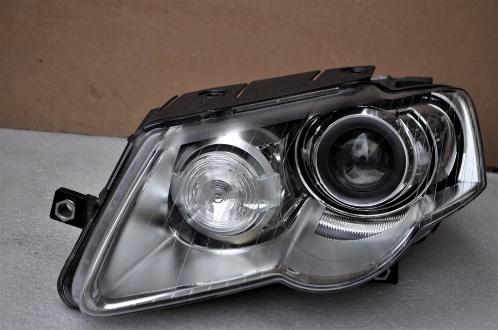 lampa lewa VW PASSAT B6 BI XENON LIFT 3C0 941 753K
