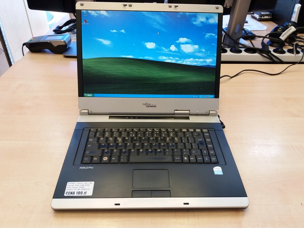 Ноутбук fujitsu siemens amilo pro v3515 как включить