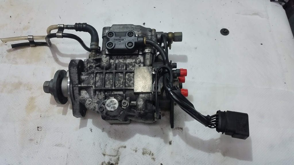 POMPA WTRYSKOWA AUDI A3 1.9 TDI 038130907D 7367107045