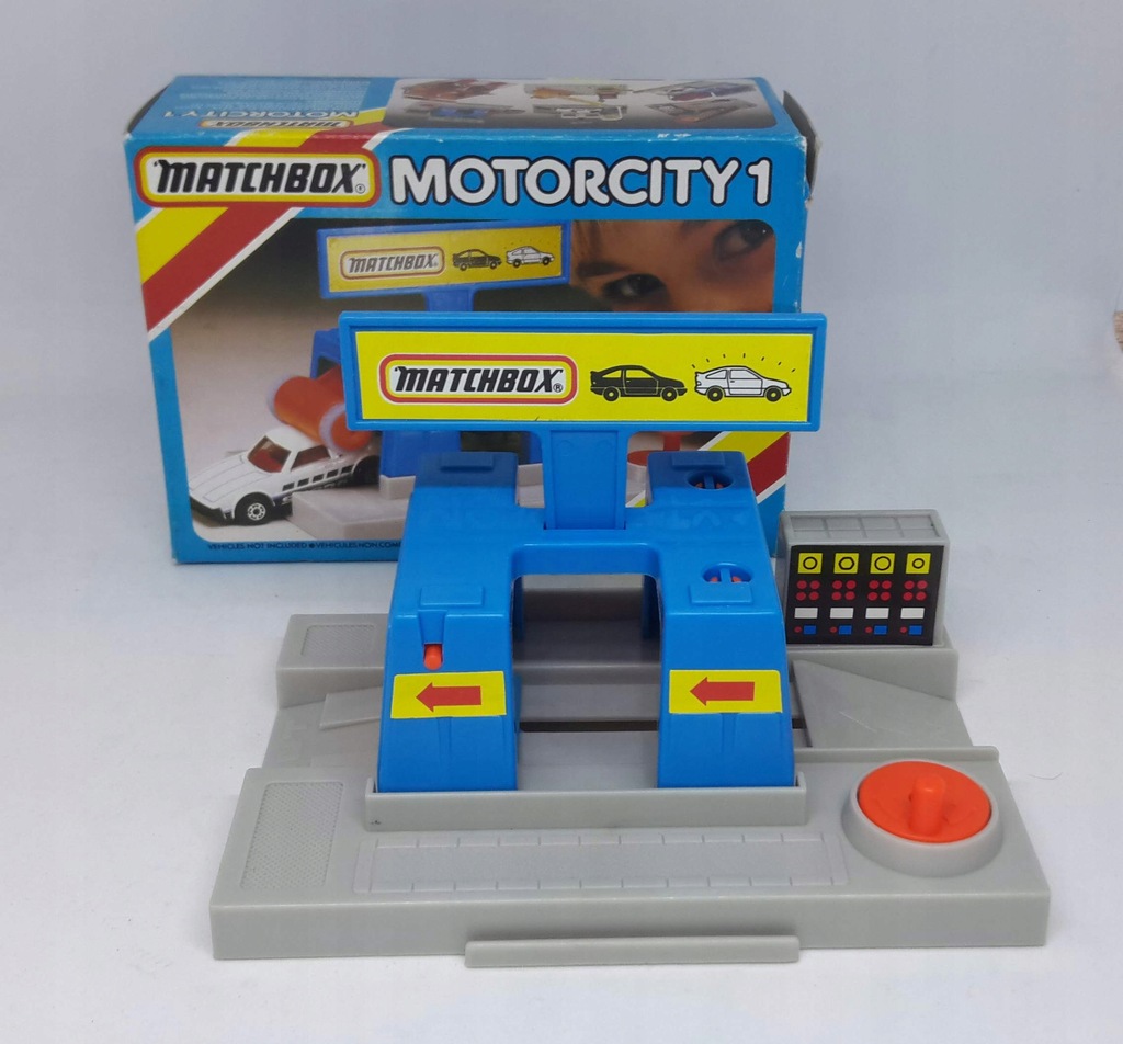 MATCHBOX MOTORCITY 1 CAR WASH - MADE IN MACAU