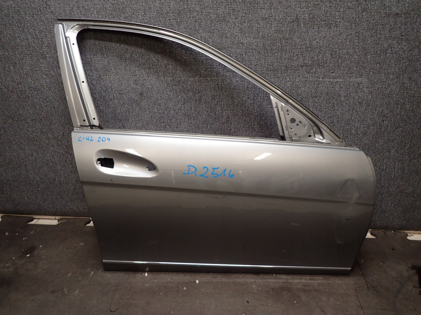 DOOR FRONT RIGHT MERCEDES C KLASA W204