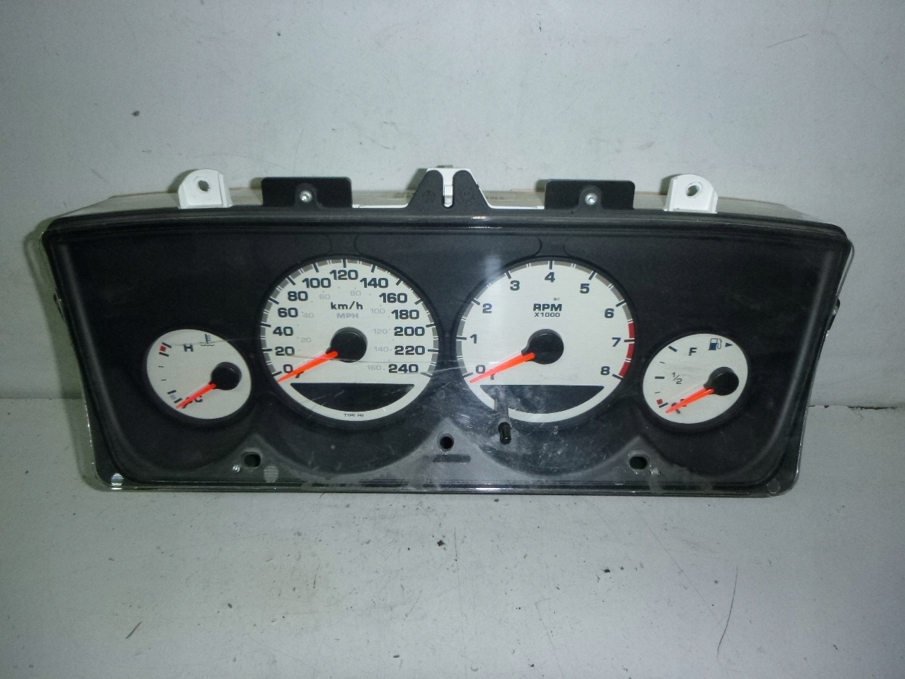 dials Chrysler Neon II 1.6 16V 213238 2000r.