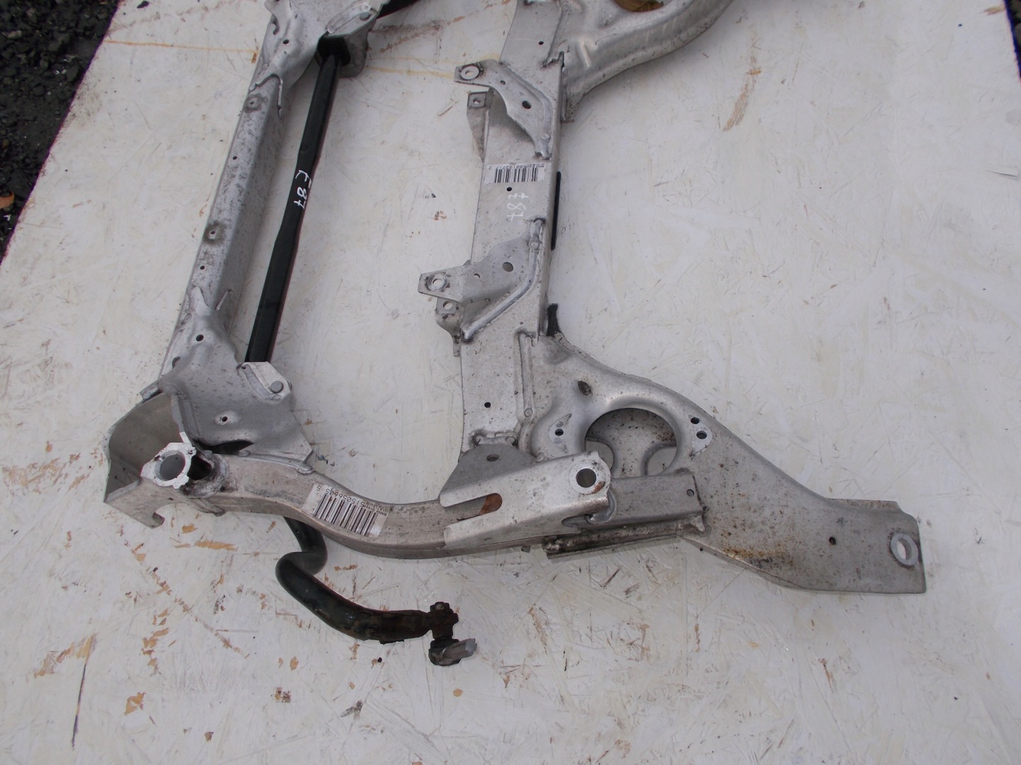 BMW 1 E87 2.0 D axle beam subframe axle beam front
