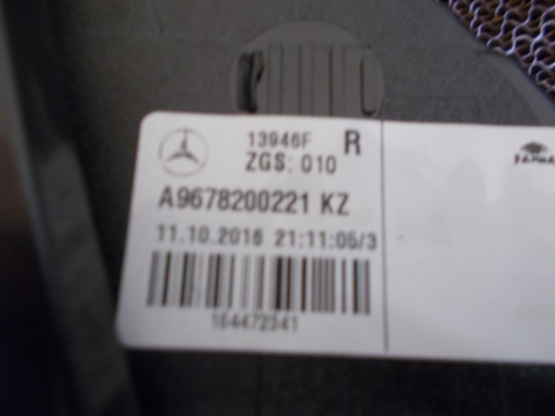 INDICATEUR DE DIRECTION DROITE MERCEDES ATEGO W967 A967