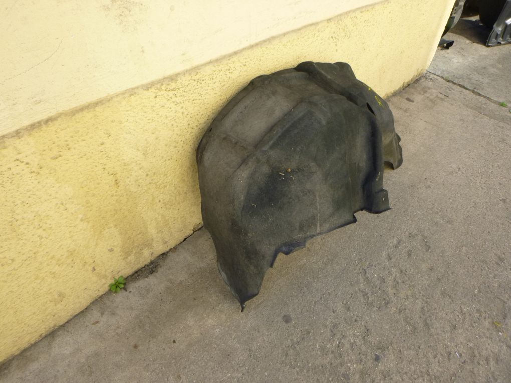SUZUKI SX4 S CROSS mudguard rear. right