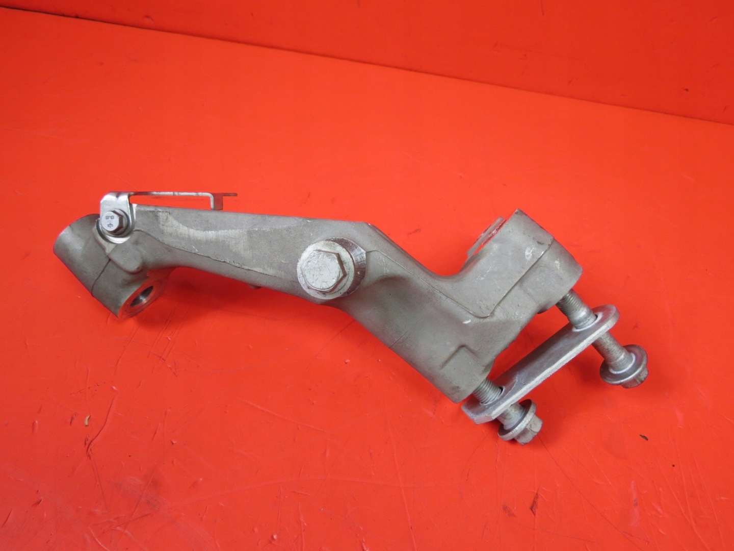 PEUGEOT 3008 II SUPPORT SUPPORT SANEK DROIT S04-2B