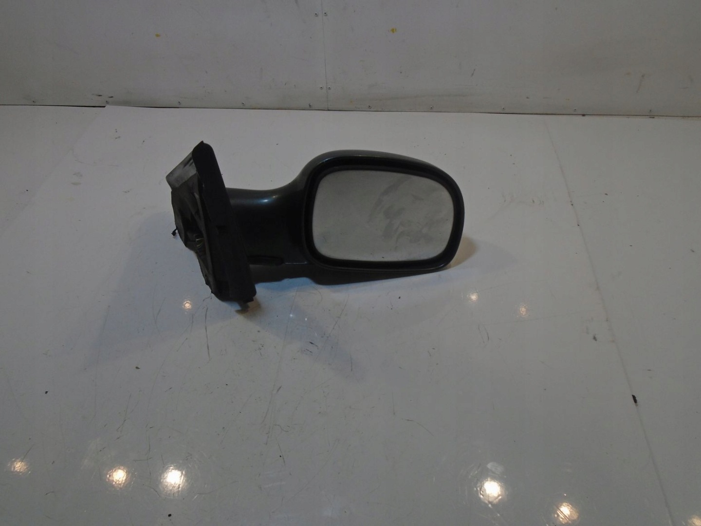 mirror right CHRYSLER VOYAGER