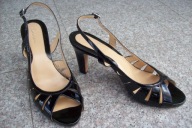 COLE HAAN nr 40,5/9,5M czarne sandałki skóra
