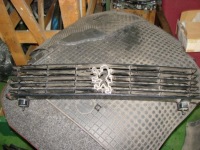 Купити Решітка радіатора peugeot 305, фото thumb