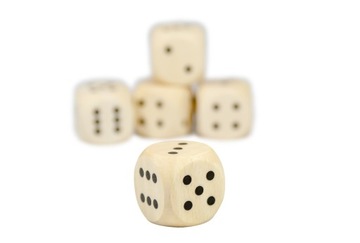 Набор кубиков DICE, 5 шт., 2x2 см, ДЕРЕВЯННЫЕ