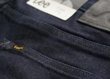 LEE CAIN jeansy rurki stretch EASY RINSE W30 L34