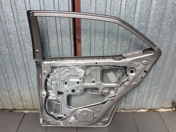 фото thumb №2, Toyota corolla e16 праві двері зад задні 2013-