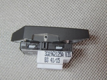 фото thumb №2, Vw passat b8 кнопка замка центрального 3g0962125a