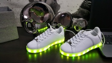 BUTY SPORTOWE LED ŚWIECĄCE 11OPCJI ŚWIECENIA 40