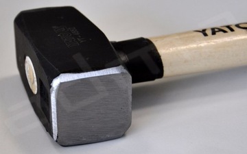 YATO Hammer Молот каменщика 1000г 1кг