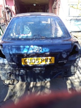 Toyota avensis t25 крышка багажника + стекло 8p4 hb фото №1