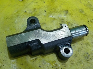 Almera n16 2.2 di натяжитель цепи фото №1