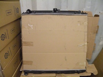 Radiator nissan navara pathfinder 2.5 dci 2005- 21460eb30a 21460eb31a, фото