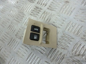 Lexus is 220 2010 button fuel tank, фото