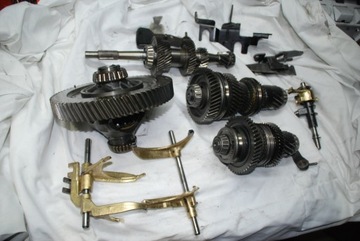 Master 2 2. 5dci spare parts gearbox pf6 2008, фото
